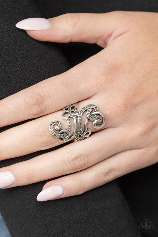 Waltzing Wonders-silver-Paparazzi ring