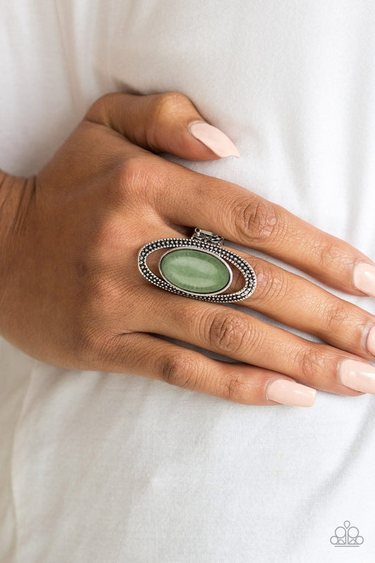Western Royalty-green-Paparazzi ring