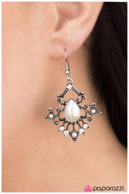 When I Am Queen... - White - Paparazzi earrings