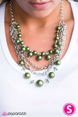 When on Wall Street - green - Paparazzi necklace