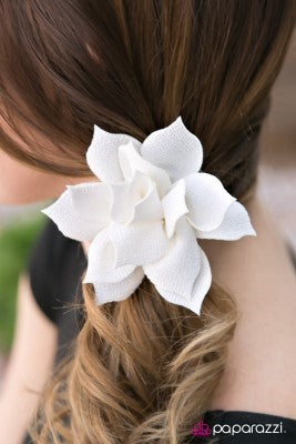 Wild Orchid - Paparazzi hair clip