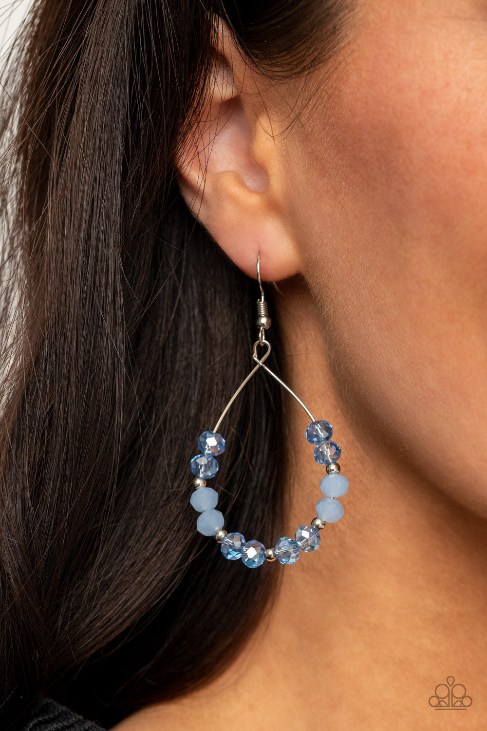 Wink Wink - blue - Paparazzi earrings