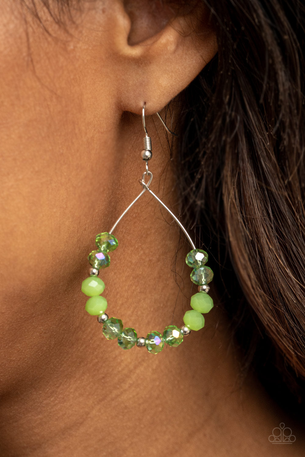 Wink Wink - green - Paparazzi earrings