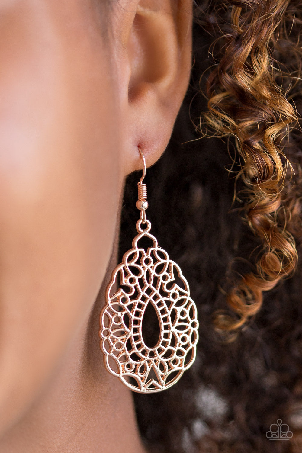 Wisteria Histeria - rose gold - Paparazzi earrings