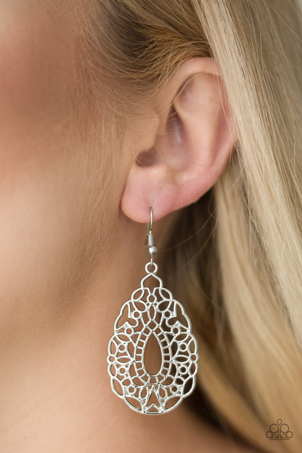 Wisteria Histeria - silver - Paparazzi earrings