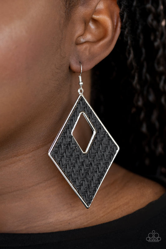 Woven Wanderer - black - Paparazzi earrings
