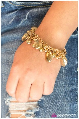 Like a Boss- gold - Paparazzi bracelet