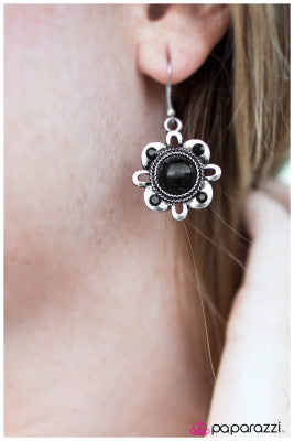 Our Song - Paparazzi earrings