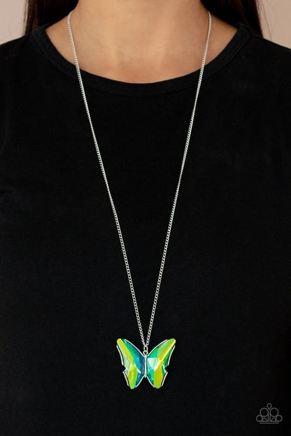 The Social Butterfly Effect - green - Paparazzi necklace